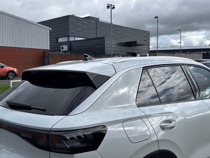  VOLKSWAGEN T-ROC 1.5 eTSI 150 R-Line 5dr DSG 5823534