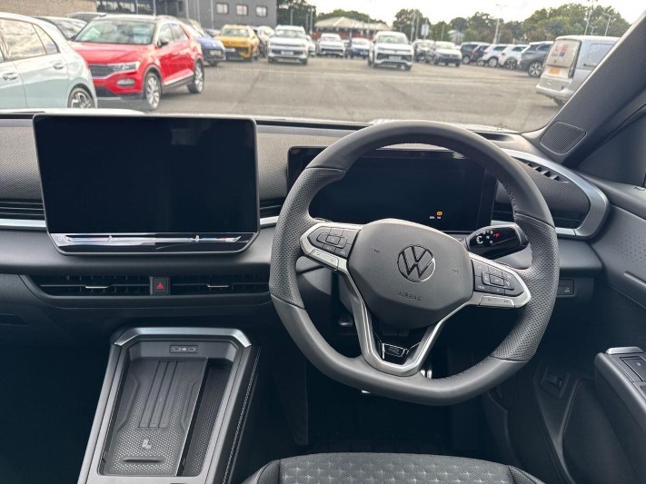  VOLKSWAGEN T-ROC 1.5 eTSI 150 R-Line 5dr DSG 5823518