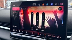 VOLKSWAGEN T-ROC 1.5 eTSI 150 R-Line 5dr DSG 5823565