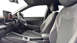VOLKSWAGEN T-ROC 1.5 eTSI 150 R-Line 5dr DSG 5823501