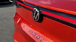 VOLKSWAGEN T-ROC 1.5 eTSI 150 R-Line 5dr DSG 5948896