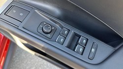 VOLKSWAGEN T-ROC 1.5 eTSI 150 R-Line 5dr DSG 5948865