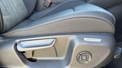 VOLKSWAGEN T-ROC 1.5 eTSI 150 R-Line 5dr DSG 5948866