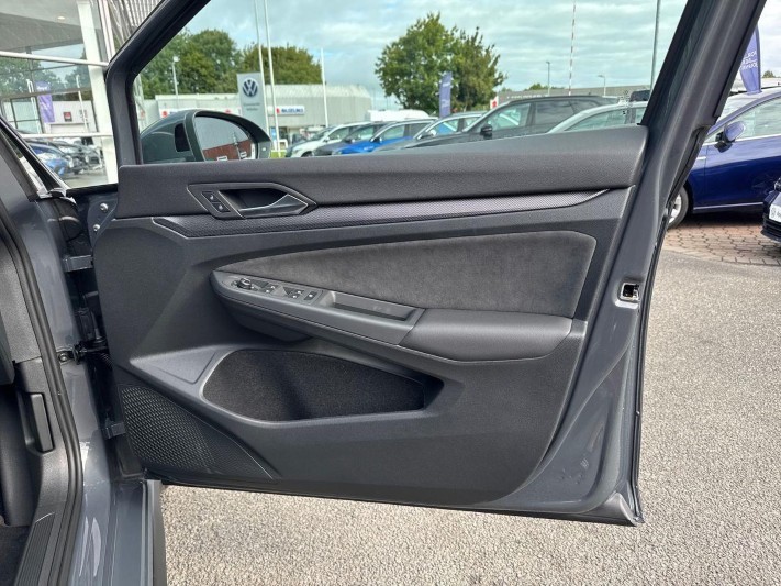  VOLKSWAGEN GOLF 2.0 TSI 265 GTI 5dr DSG 5800115