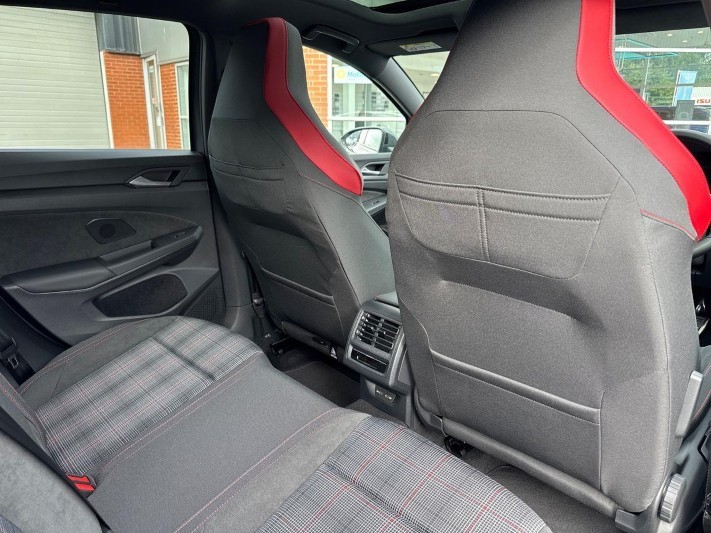  VOLKSWAGEN GOLF 2.0 TSI 265 GTI 5dr DSG 5800158