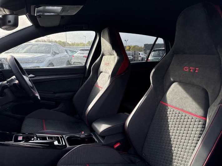 VOLKSWAGEN GOLF 2.0 TSI 300 GTI Clubsport 5dr DSG 5982065