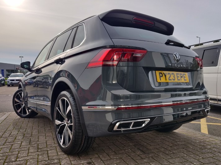 2023 (23) VOLKSWAGEN TIGUAN 1.4 TSI eHybrid R-Line 5dr DSG 3397562