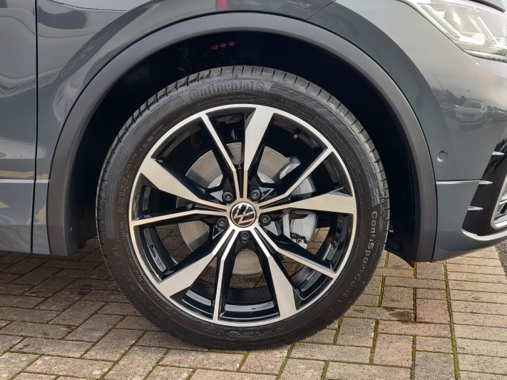 2023 (23) VOLKSWAGEN TIGUAN 1.4 TSI eHybrid R-Line 5dr DSG 3397568
