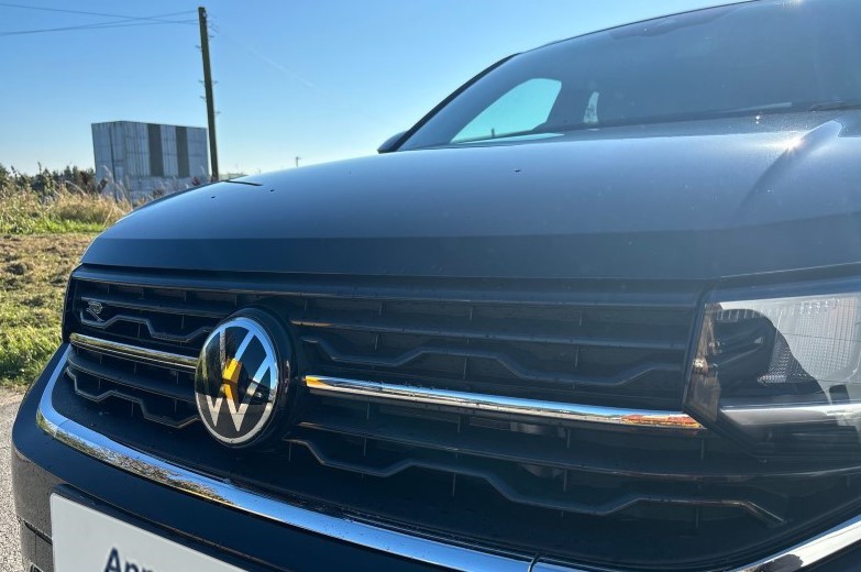 2024 (24) VOLKSWAGEN T-CROSS 1.0 TSI 115 R-Line 5dr DSG 3617945