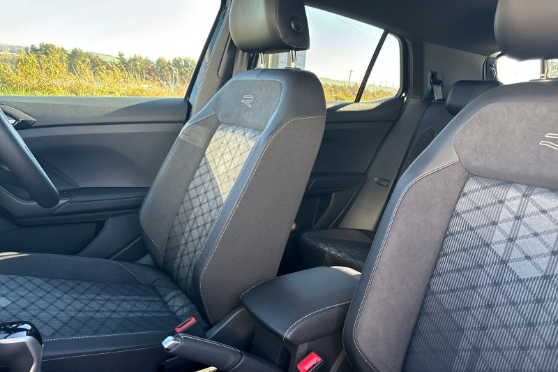 2024 (24) VOLKSWAGEN T-CROSS 1.0 TSI 115 R-Line 5dr DSG 3617939