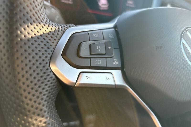 2024 (24) VOLKSWAGEN TIGUAN 1.5 eTSI 150 R-Line Launch Edition 5dr DSG 3624103