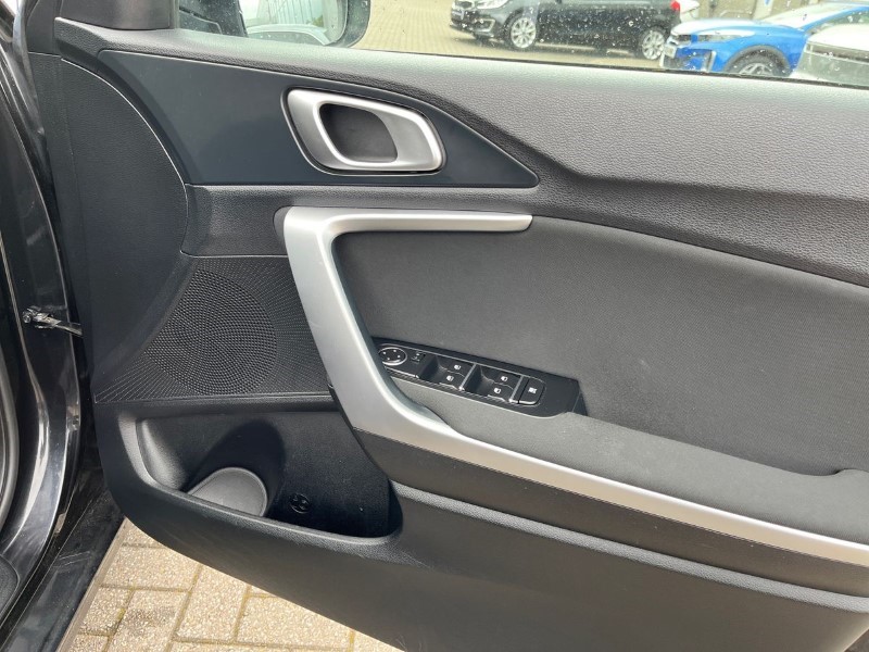 2018 (68) KIA CEED 1.0T GDi ISG 2 5dr 3415097