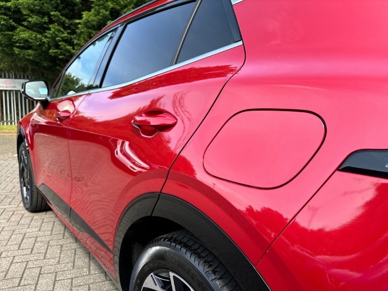 2023 (23) KIA SPORTAGE 1.6T GDi PHEV GT-Line S 5dr Auto AWD 3410080