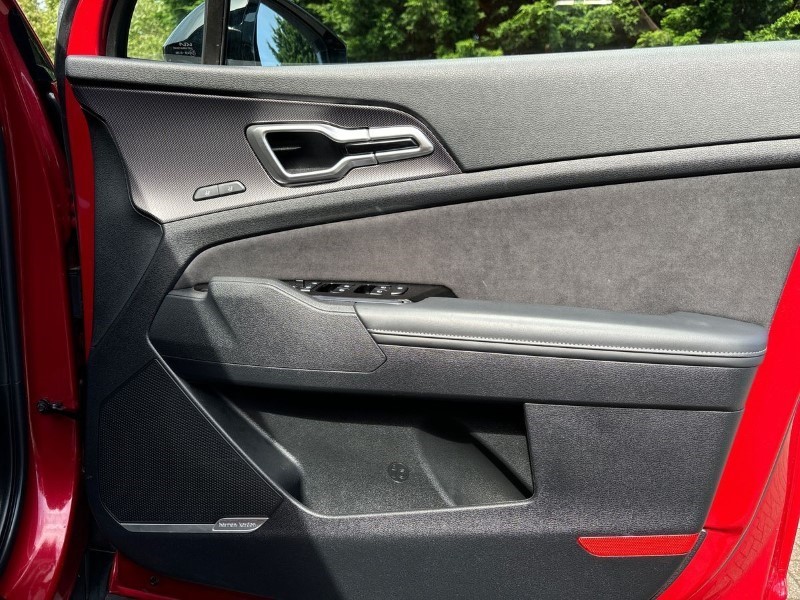 2023 (23) KIA SPORTAGE 1.6T GDi PHEV GT-Line S 5dr Auto AWD 3410060