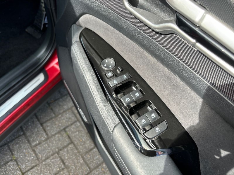 2023 (23) KIA SPORTAGE 1.6T GDi PHEV GT-Line S 5dr Auto AWD 3410062