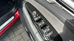 2023 (23) KIA SPORTAGE 1.6T GDi PHEV GT-Line S 5dr Auto AWD 3410062