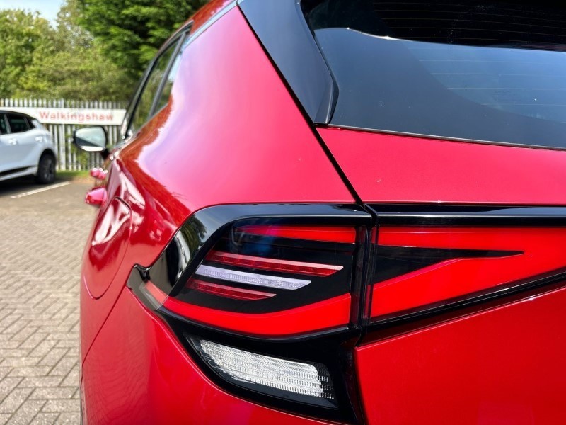 2023 (23) KIA SPORTAGE 1.6T GDi PHEV GT-Line S 5dr Auto AWD 3410085