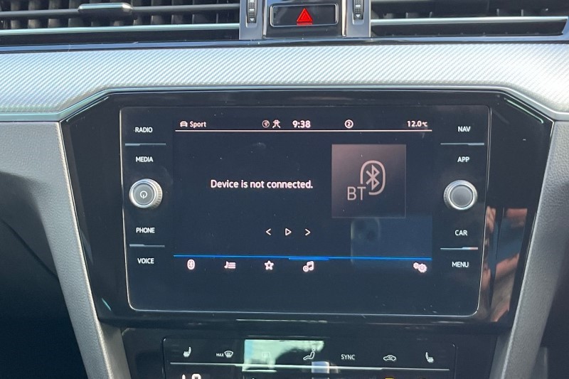 2021 (21) VOLKSWAGEN PASSAT 2.0 TDI EVO SCR R-Line 5dr DSG 3422590