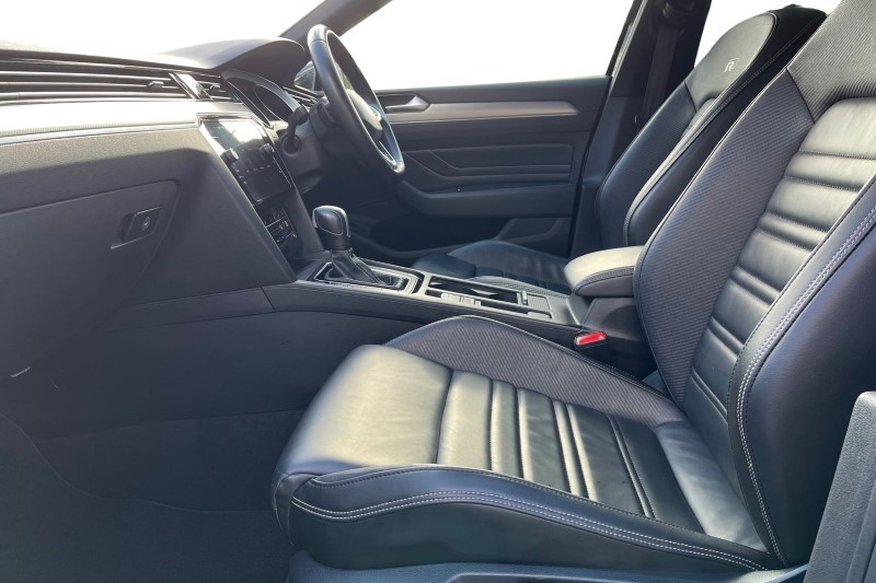 2021 (21) VOLKSWAGEN PASSAT 2.0 TDI EVO SCR R-Line 5dr DSG 3422568