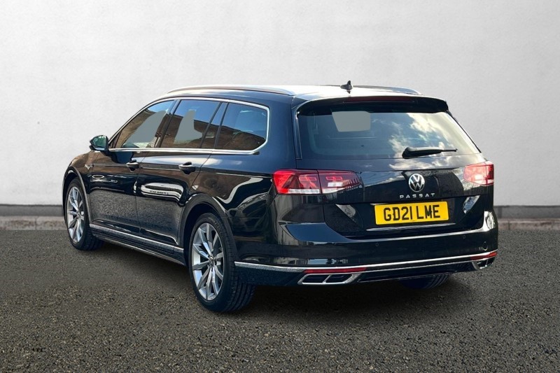 2021 (21) VOLKSWAGEN PASSAT 2.0 TDI EVO SCR R-Line 5dr DSG 3422567
