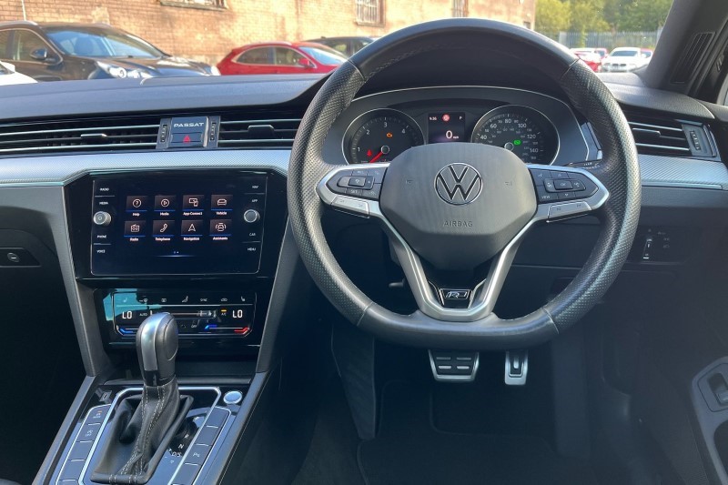 2021 (21) VOLKSWAGEN PASSAT 2.0 TDI EVO SCR R-Line 5dr DSG 3422586