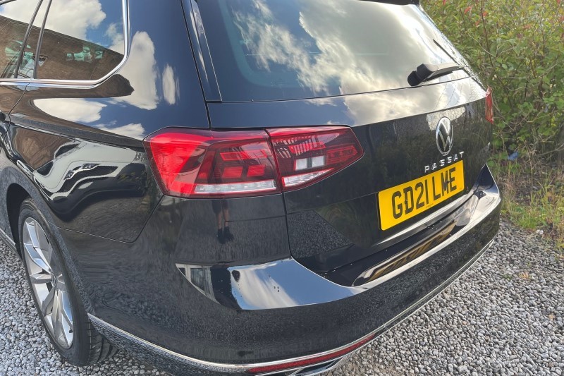 2021 (21) VOLKSWAGEN PASSAT 2.0 TDI EVO SCR R-Line 5dr DSG 3422608
