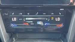 2021 (21) VOLKSWAGEN PASSAT 2.0 TDI EVO SCR R-Line 5dr DSG 3422591