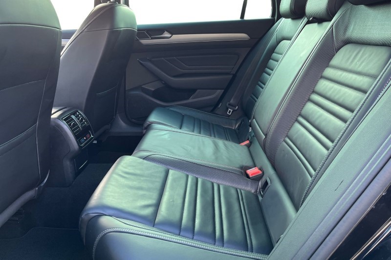 2021 (21) VOLKSWAGEN PASSAT 2.0 TDI EVO SCR R-Line 5dr DSG 3422569