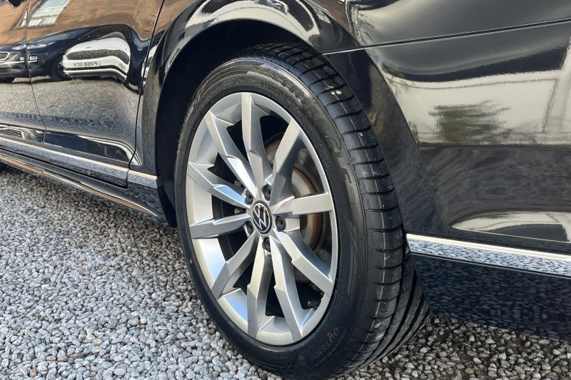 2021 (21) VOLKSWAGEN PASSAT 2.0 TDI EVO SCR R-Line 5dr DSG 3422603