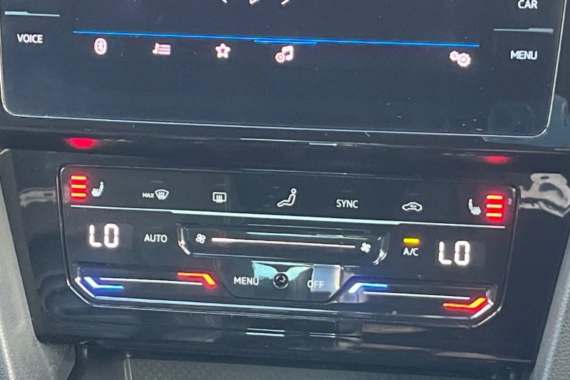 2021 (21) VOLKSWAGEN PASSAT 2.0 TDI EVO SCR R-Line 5dr DSG 3422593