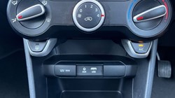 2017 (17) KIA PICANTO 1.0 2 5dr 3422475