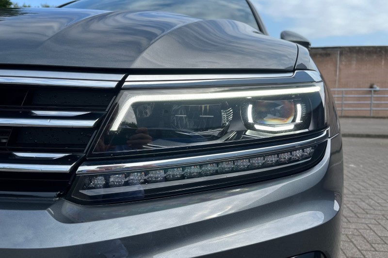 2019 (69) VOLKSWAGEN TIGUAN 2.0 TSi 230 4Motion R-Line Tech 5dr DSG 3394616