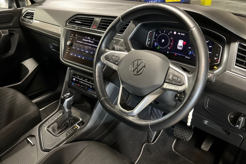 2022 (72) VOLKSWAGEN TIGUAN ALLSPACE 1.5 TSI Life 5dr DSG 3490963
