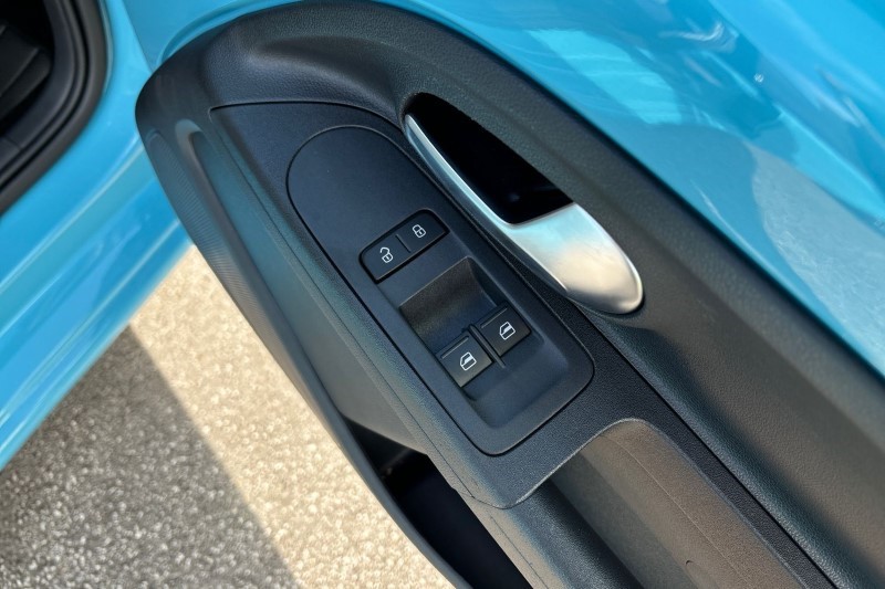 2023 (23) VOLKSWAGEN UP 1.0 65PS Black Edition 5dr 3465363