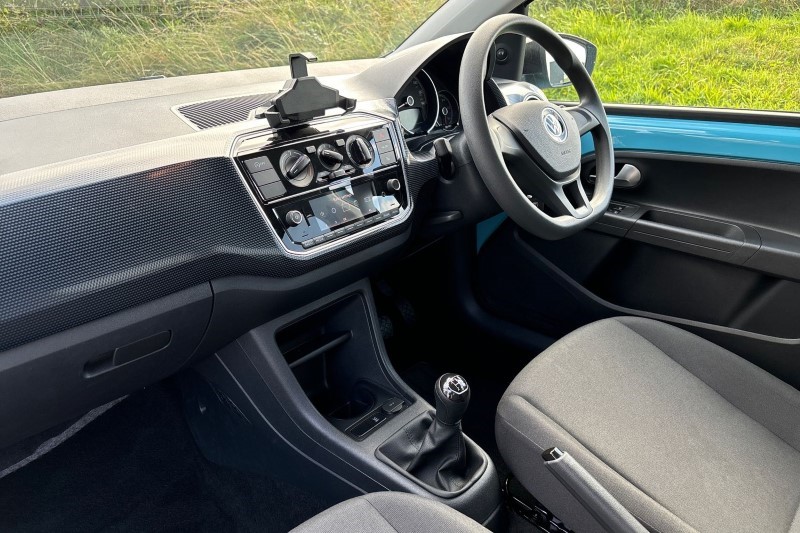 2023 (23) VOLKSWAGEN UP 1.0 65PS Black Edition 5dr 3465377