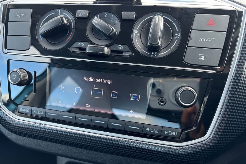 2023 (23) VOLKSWAGEN UP 1.0 65PS Black Edition 5dr 3465373