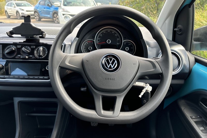 2023 (23) VOLKSWAGEN UP 1.0 65PS Black Edition 5dr 3465367