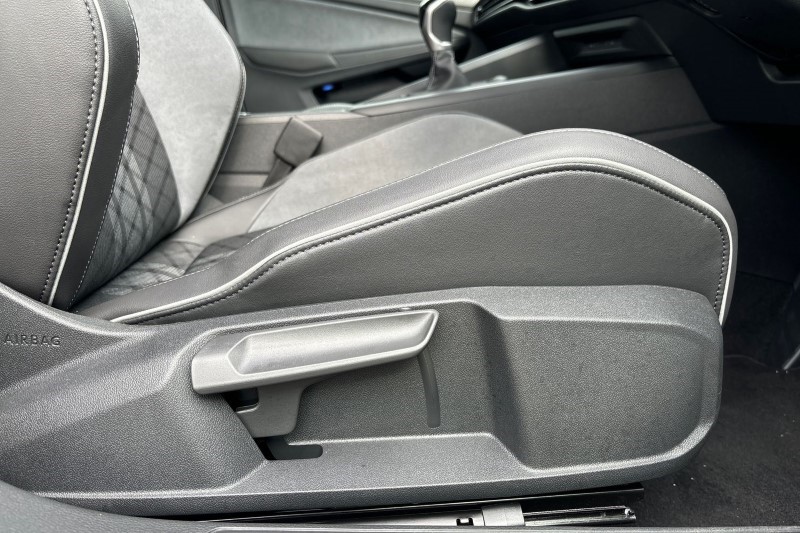 2022 (71) VOLKSWAGEN GOLF 1.5 TSI 150 R-Line 5dr 3489040