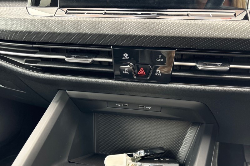 2022 (71) VOLKSWAGEN GOLF 1.5 TSI 150 R-Line 5dr 3489051