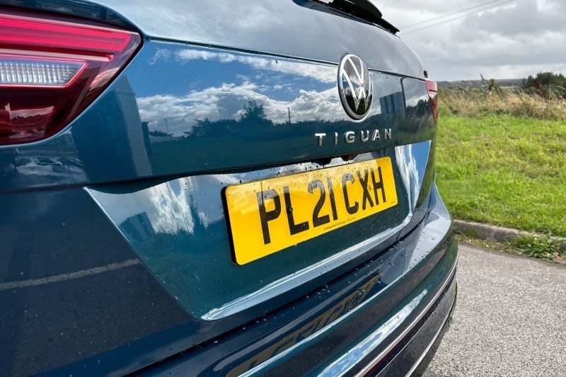 2021 (21) VOLKSWAGEN TIGUAN 1.5 TSI 150 R-Line 5dr DSG 3489968