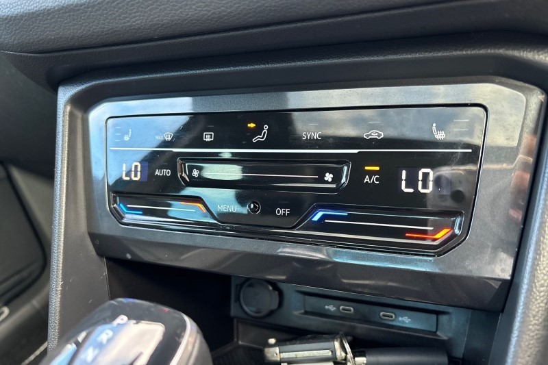 2021 (21) VOLKSWAGEN TIGUAN 1.5 TSI 150 R-Line 5dr DSG 3489956