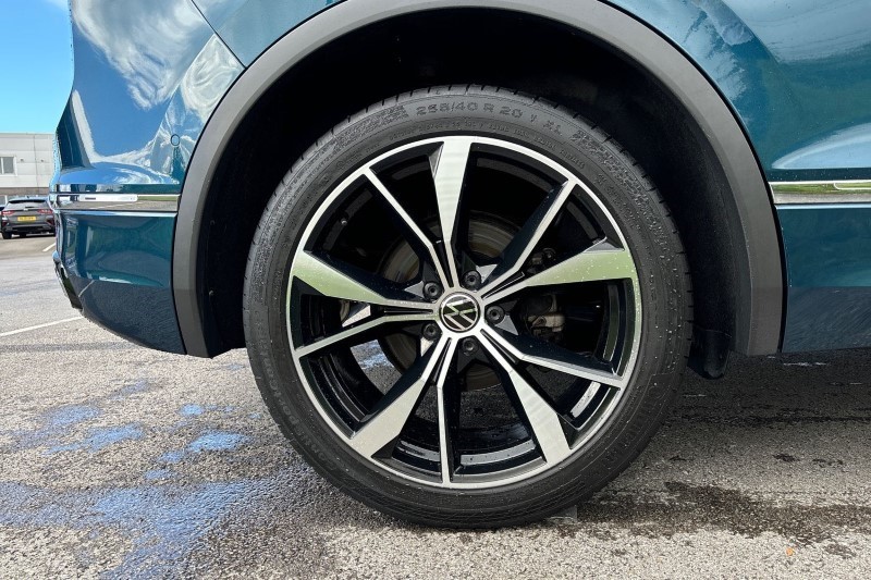 2021 (21) VOLKSWAGEN TIGUAN 1.5 TSI 150 R-Line 5dr DSG 3489939