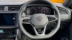 2021 (21) VOLKSWAGEN TIGUAN 1.5 TSI 150 R-Line 5dr DSG 3489948