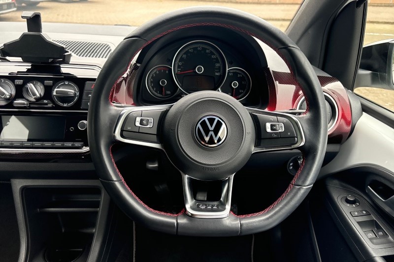 2021 (71) VOLKSWAGEN UP 1.0 115PS Up GTI 5dr 3394215