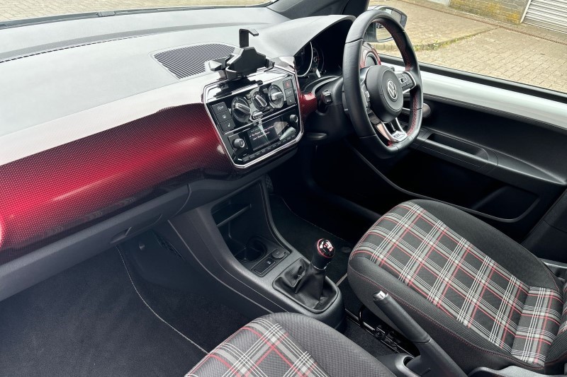 2021 (71) VOLKSWAGEN UP 1.0 115PS Up GTI 5dr 3394228