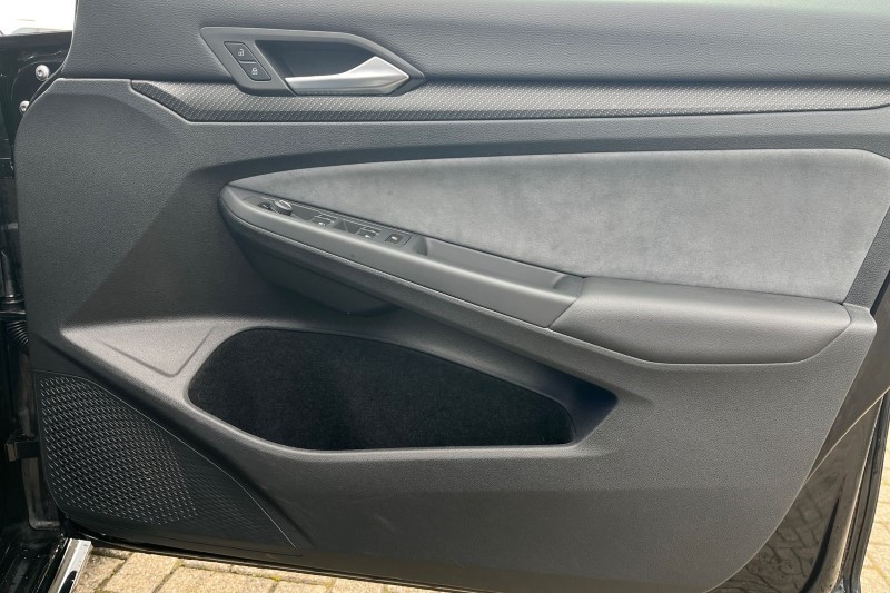 2022 (22) VOLKSWAGEN GOLF 2.0 TSI 320 R 4Motion 5dr DSG 3474928