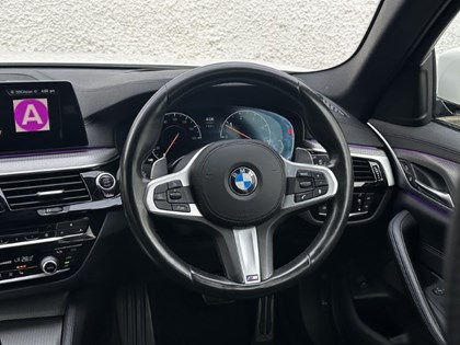 2019 (69) BMW 5 SERIES 520d xDrive M Sport 5dr Auto