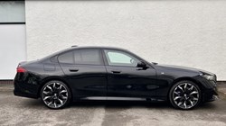 2024 (73) BMW 5 SERIES 520i M Sport Pro 4dr Auto [Tech Plus/Comfort Plus] 2919188