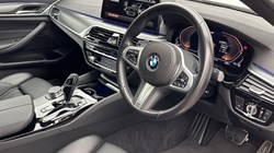 2022 (72) BMW 5 SERIES 520d xDrive MHT M Sport 4dr Step Auto 3023080