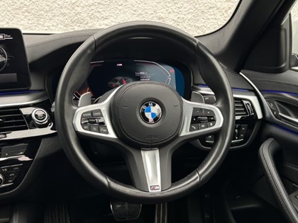 2022 (72) BMW 5 SERIES 520d xDrive MHT M Sport 4dr Step Auto